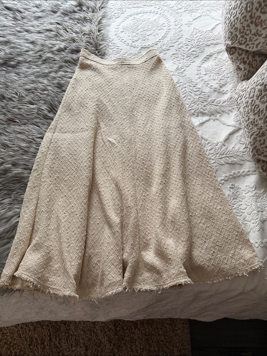 Zara Dresses & Skirts - Zara Cream Textured Boucle A-Line Midi/ Boot Skirt sm